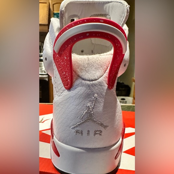 Jordan retro 6s red Oreo! - Picture 4 of 6